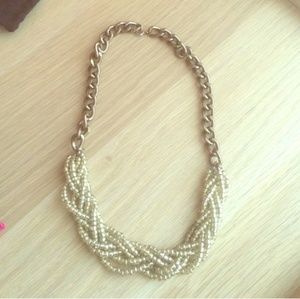 🌷 Handmade beaded necklace